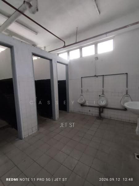Semi-D Factory for Rent in Port Klang (Pelabuhan Klang) (Selangor) - Cassey Lim - Bathroom - PropertyGuru.com.my