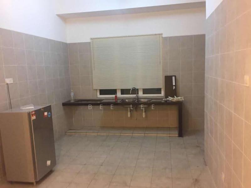 Condominium for Sale at 8 Petaling - Bee Lee - Kitchen - PropertyGuru.com.my