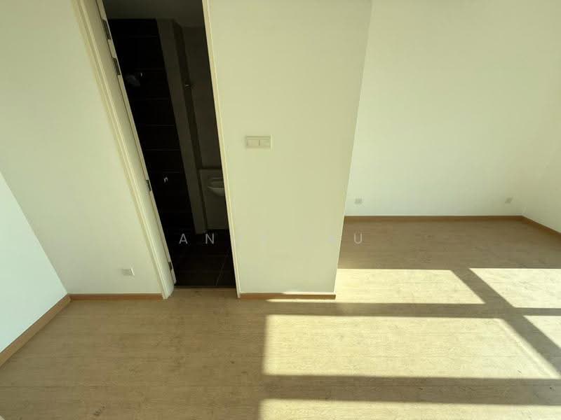 Condominium for Sale at Lake Point Residence - Andy Lau - Interior - PropertyGuru.com.my