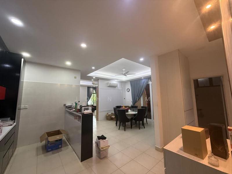 Rumah Berkembar untuk Dijual di Taman Setia Indah (Tebrau) - John Lim - Dining Room - PropertyGuru.com.my