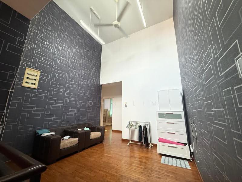 Rumah Berkembar untuk Dijual di Taman Setia Indah (Tebrau) - John Lim - Living Room - PropertyGuru.com.my
