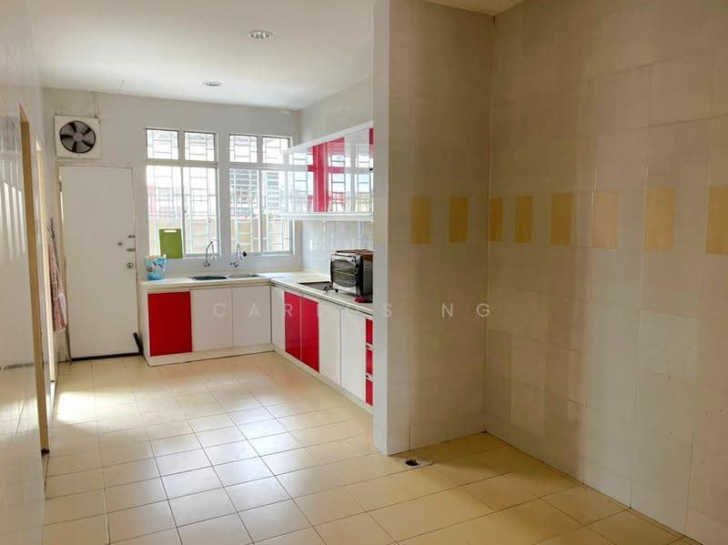 Rumah Teres 2.5-Tingkat untuk Disewa di Bandar Kinrara (Selangor) - Carlos Ng - Kitchen - PropertyGuru.com.my