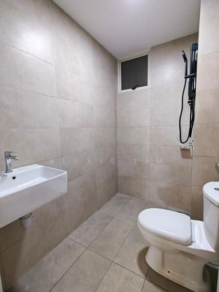 Kediaman Servis untuk Disewa di The Tresor @ Gravit8 - Alexis Lim - Bathroom - PropertyGuru.com.my