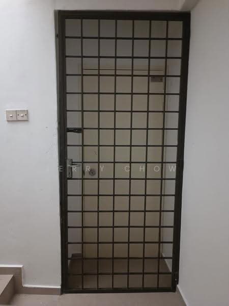 Shop / Office for Rent in Ipoh (Perak) - Jerry Chow - Entrance - PropertyGuru.com.my