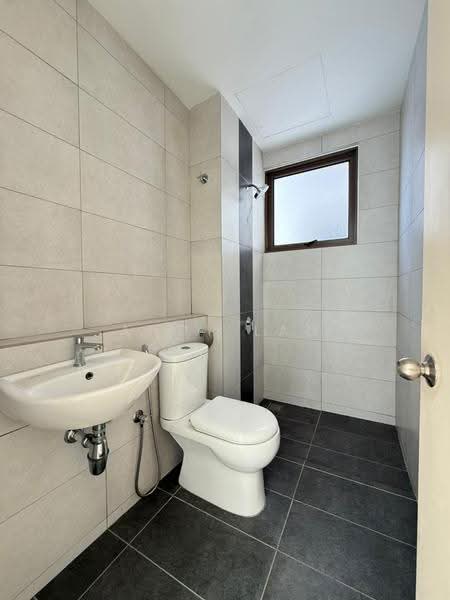Condominium for Sale at Lake Point Residence - Andy Lau - Bathroom - PropertyGuru.com.my