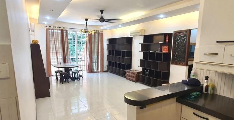 Kondominium untuk Disewa di Bayswater Resort Condominium - Alex Lim - Living Room - PropertyGuru.com.my