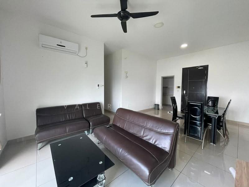Kediaman Servis untuk Disewa di D'Summit Residences - Valerie Saw - Living Room - PropertyGuru.com.my