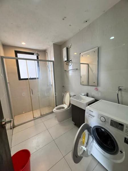 Condominium for Rent at Bay Point @ Country Garden Danga Bay - Desmond Lee - Bathroom - PropertyGuru.com.my