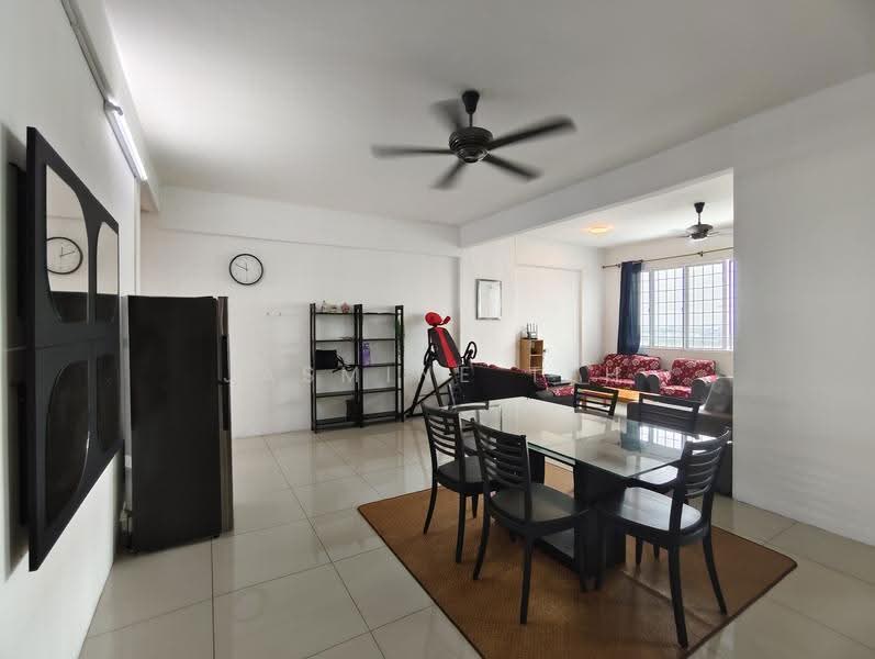 Pangsapuri untuk Disewa di Seri Emas - Jasmine Teh - Living Room - PropertyGuru.com.my