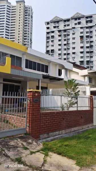 Terraced House for Sale in Gelugor (Penang) - Sunny Tse - Exterior - PropertyGuru.com.my