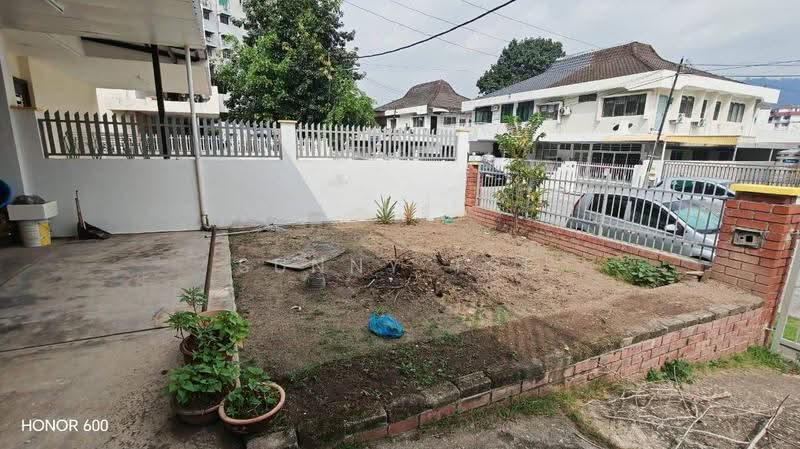 Terraced House for Sale in Gelugor (Penang) - Sunny Tse - Exterior - PropertyGuru.com.my