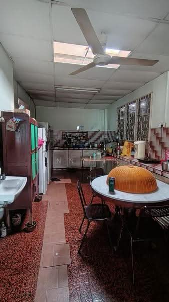 Rumah Berkembar untuk Dijual di Sungai Buloh (Selangor) - Sunny Tse - Kitchen - PropertyGuru.com.my