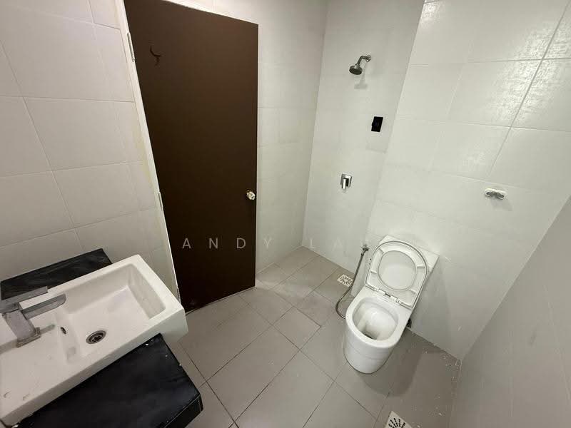 Condominium for Sale at Serin Residency - Andy Lau - Bathroom - PropertyGuru.com.my