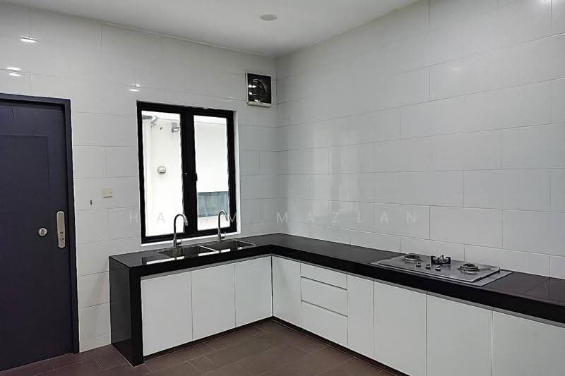 Rumah Teres 3-Tingkat untuk Disewa di 16 Sierra (Puchong) - Halim Mazlan - Kitchen - PropertyGuru.com.my