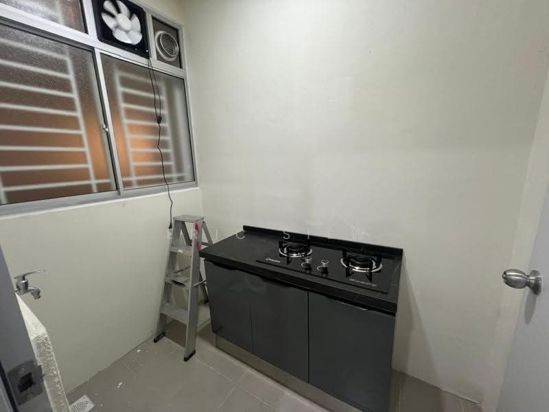Condominium for Rent at Residensi Sateria - Eric Siew - Kitchen - PropertyGuru.com.my