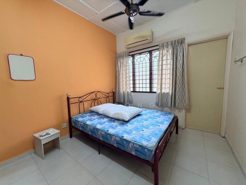 2-storey Terraced House for Sale in Cheng (Melaka) - BL Bong - Bedroom - PropertyGuru.com.my