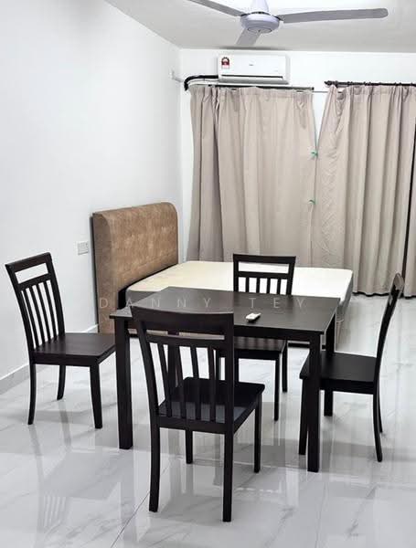 Kediaman Servis untuk Disewa di Country Garden Central Park - Danny Tey - Bedroom - PropertyGuru.com.my