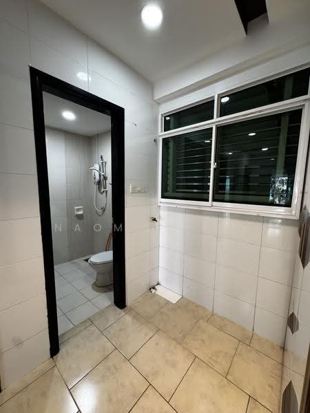 Kondominium untuk Dijual di Armanee Terrace II - Naomi Thing - Bathroom - PropertyGuru.com.my
