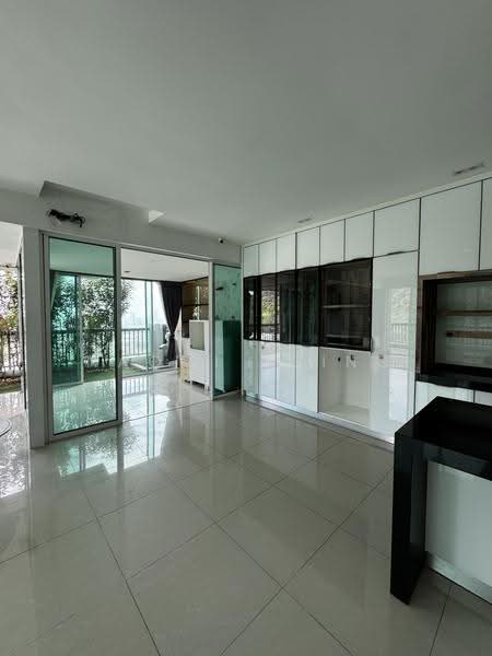 Kondominium untuk Dijual di Armanee Terrace II - Naomi Thing - Living Room - PropertyGuru.com.my