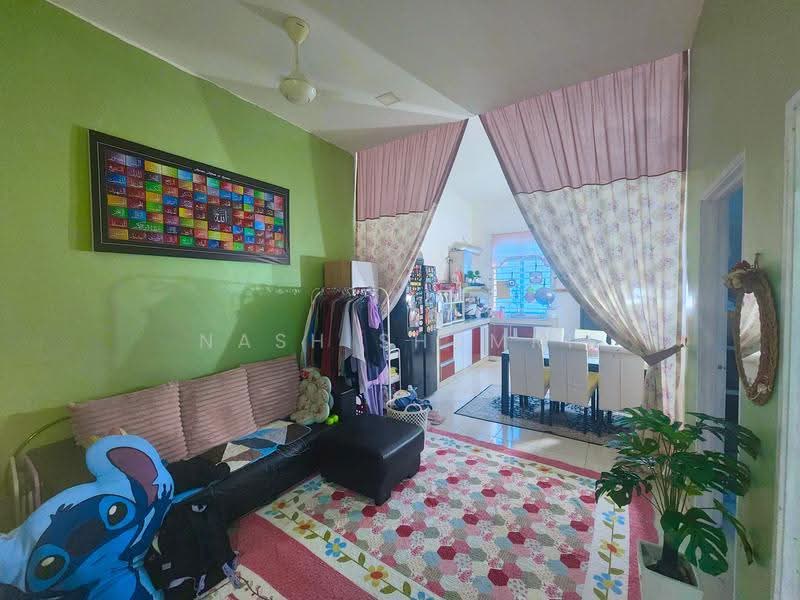 1-storey Terraced House for Sale in Kuantan (Pahang) - Nash Shamri - Living Room - PropertyGuru.com.my