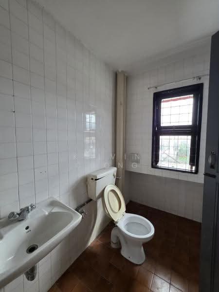Rumah Teres 2-Tingkat untuk Dijual di Taman Ipoh Timur (Ipoh) - Kelvin Chong - Bathroom - PropertyGuru.com.my