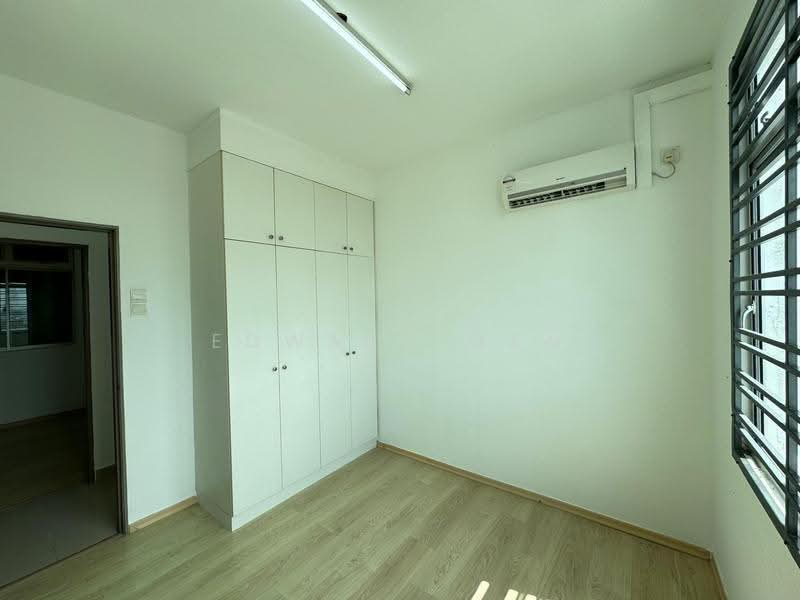 Kediaman Servis untuk Dijual di Larkin Heights - Edward Gan - Interior - PropertyGuru.com.my