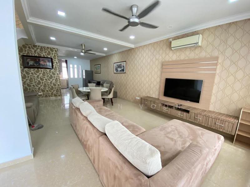 2-storey Terraced House for Sale in Taman Desa Tebrau (Tebrau) - Kayden Voon - Living Room - PropertyGuru.com.my