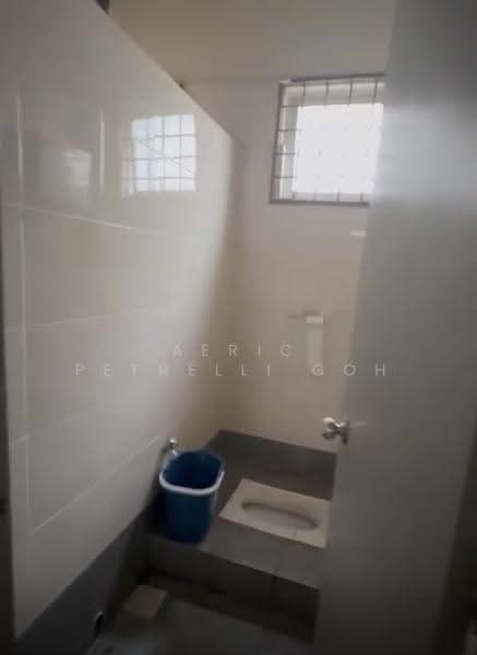 Shop / Office untuk Disewa di Kuchai Lama (Kuala Lumpur) - Aeric Petrelli Goh - Bathroom - PropertyGuru.com.my