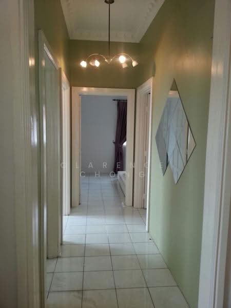 Pangsapuri untuk Dijual di Jalil Damai Apartments - Clarence Chong - Corridor - PropertyGuru.com.my