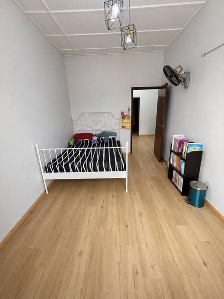 2-storey Terraced House for Sale in Taman Setia Indah (Tebrau) - Yvonne Lim - Bedroom - PropertyGuru.com.my