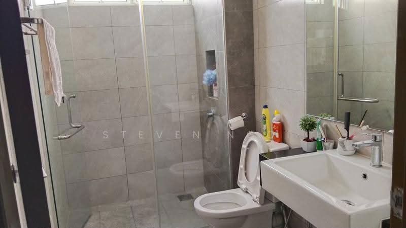 Bungalow House for Rent in Johor Bahru (Johor) - Steven Ngoi - Bathroom - PropertyGuru.com.my