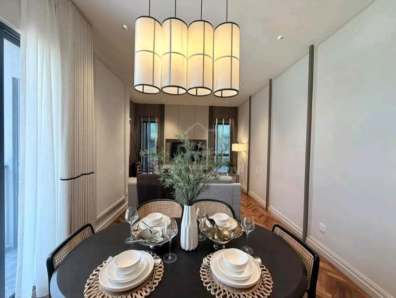 Kediaman Servis untuk Dijual di Andabreeze Residences - Jessy Lau - Dining Room - PropertyGuru.com.my