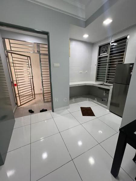 Kediaman Servis untuk Disewa di The Platino Serviced Apartment - LAVINCE LAW - Kitchen - PropertyGuru.com.my