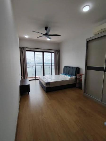 Condominium for Rent at Kings Bay @ Country Garden Danga Bay - Oscar Wong - Bedroom - PropertyGuru.com.my