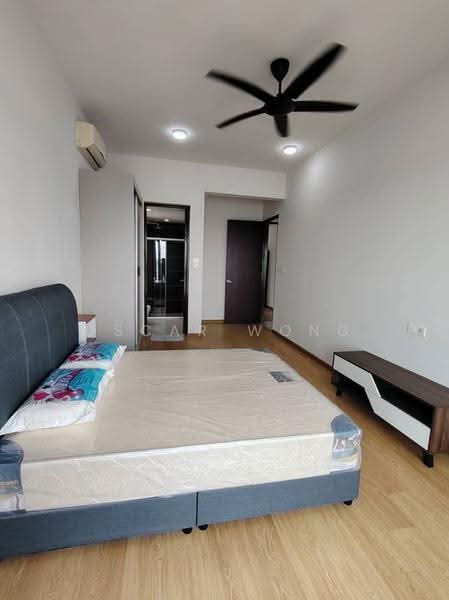Condominium for Rent at Kings Bay @ Country Garden Danga Bay - Oscar Wong - Bedroom - PropertyGuru.com.my