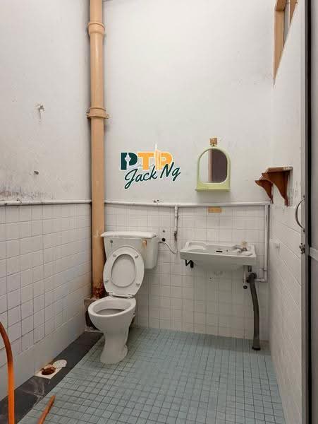 Rumah Teres 2-Tingkat untuk Dijual di Raja Uda (Butterworth) - Jack Ng - Bathroom - PropertyGuru.com.my