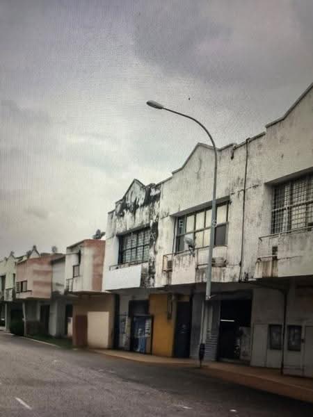 Shop / Office for Sale in Kawasan Perindustrian Balakong (Balakong) - Angeline S B Lau - Exterior - PropertyGuru.com.my