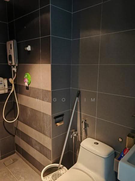 Kondominium untuk Disewa di Arte Subang West - Hugo Lim - Bathroom - PropertyGuru.com.my