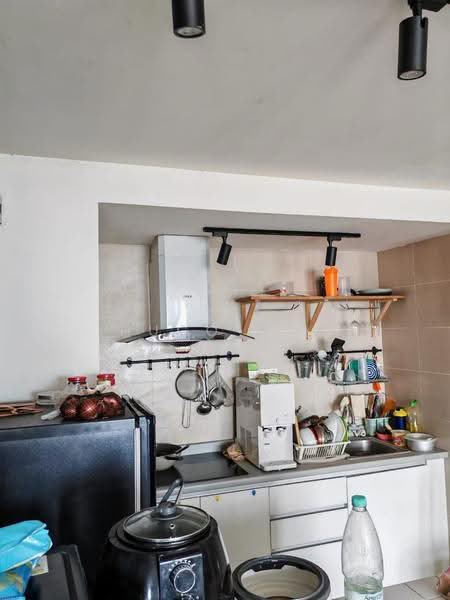 Kondominium untuk Disewa di Arte Subang West - Hugo Lim - Kitchen - PropertyGuru.com.my