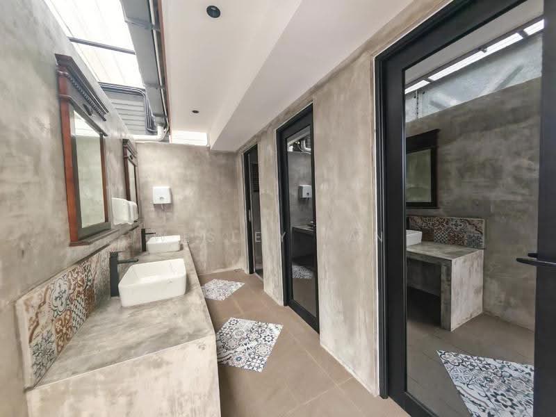 Shop / Office untuk Disewa di Melaka (Melaka) - Wesley Tan - Bathroom - PropertyGuru.com.my