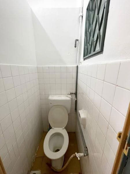 Rumah Teres 1-Tingkat untuk Dijual di Taman Hajjat (Batu Pahat) - Lik Xuan Chai - Bathroom - PropertyGuru.com.my