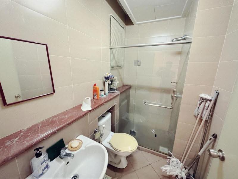 Kondominium untuk Dijual di Desa Impiana - Joyce Low - Bathroom - PropertyGuru.com.my