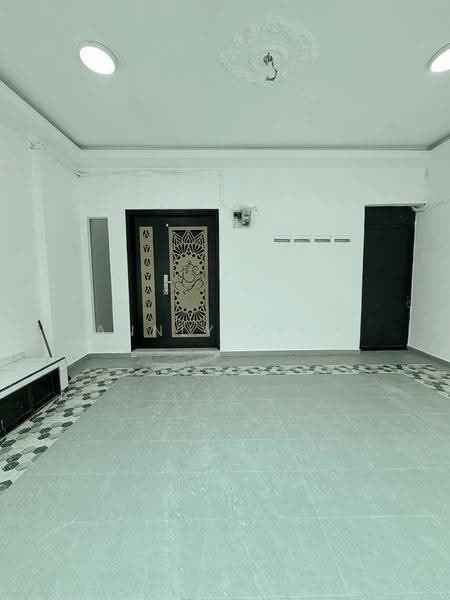 Rumah Teres 2-Tingkat untuk Dijual di Taman Bukit Tiram (Ulu Tiram) - Annly Liew - Entrance - PropertyGuru.com.my