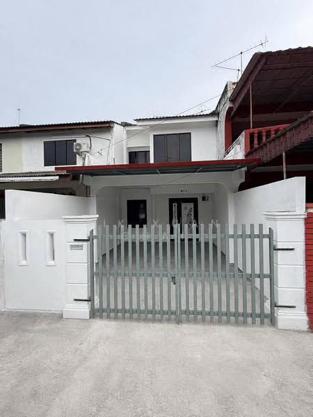 Rumah Teres 2-Tingkat untuk Dijual di Taman Sri Muhibbah (Kulai) - Lik Xuan Chai - Exterior - PropertyGuru.com.my