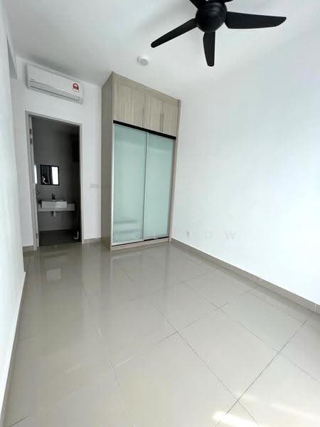 Service Residence for Sale at Citizen 2 - Joyce Low - Bedroom - PropertyGuru.com.my