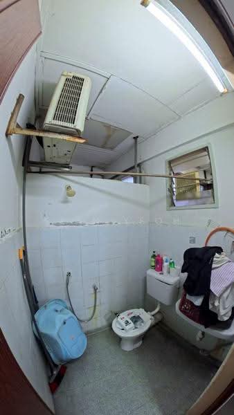 Rumah Flat untuk Dijual di Sri Lanang - Sean Yeoh - Bathroom - PropertyGuru.com.my