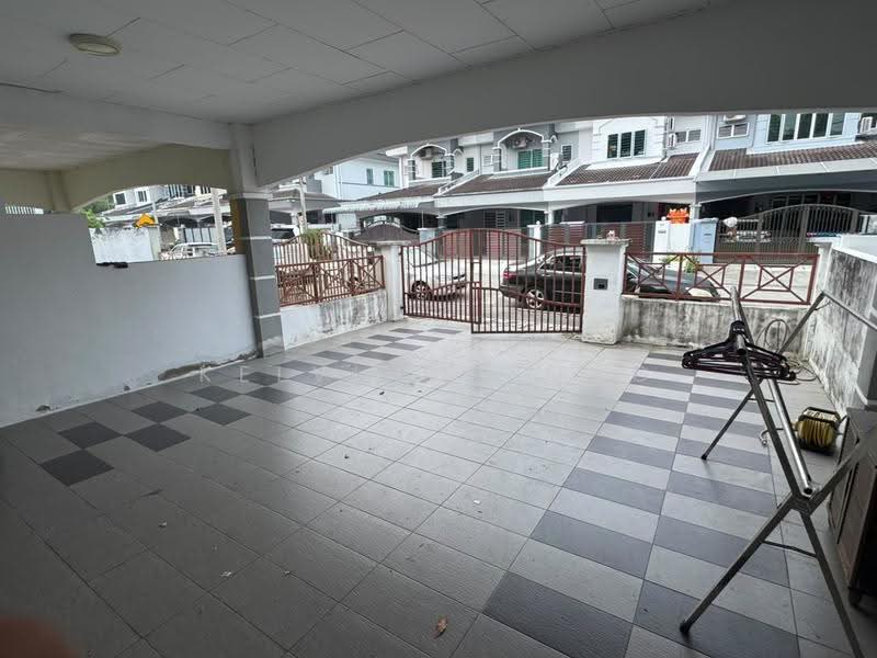 Rumah Teres 2-Tingkat untuk Dijual di Taman Silibin Ria (Ipoh) - Kelvin Chong - Exterior - PropertyGuru.com.my