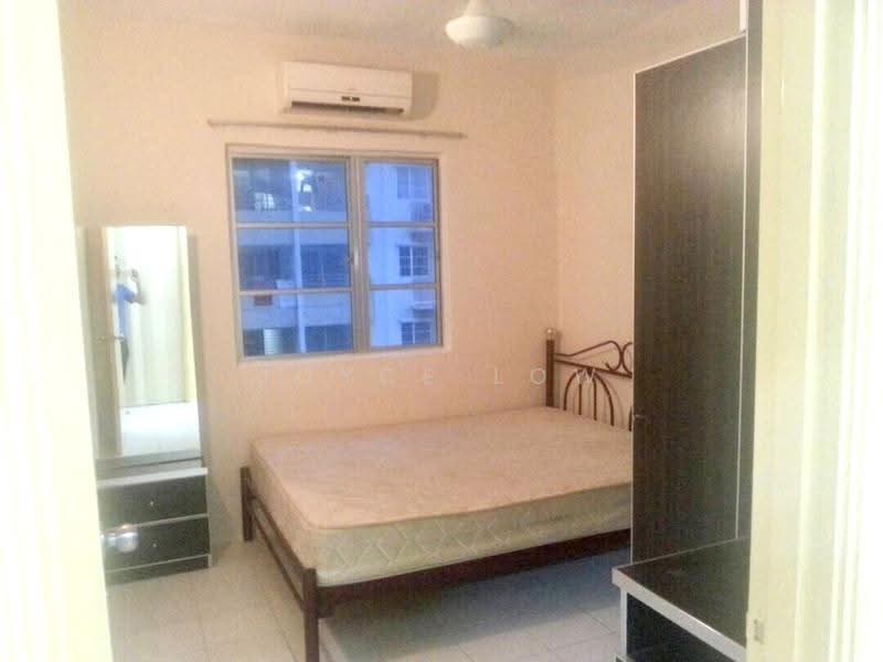 Apartment for Sale at Vistaria - Joyce Low - Bedroom - PropertyGuru.com.my
