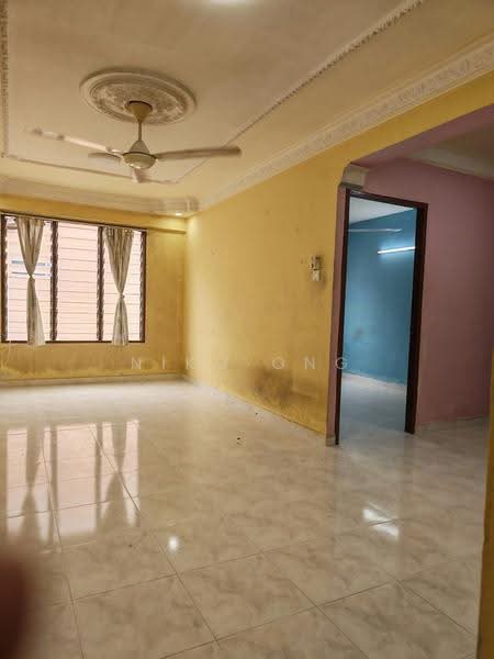 Rumah Flat untuk Disewa di Sri Lanang - Niko Ong - Living Room - PropertyGuru.com.my