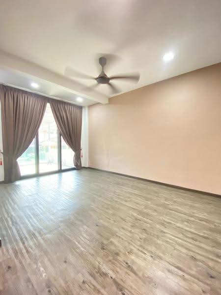 Rumah Teres 2-Tingkat untuk Disewa di Taman Desa Tebrau (Tebrau) - Annly Liew - Living Room - PropertyGuru.com.my